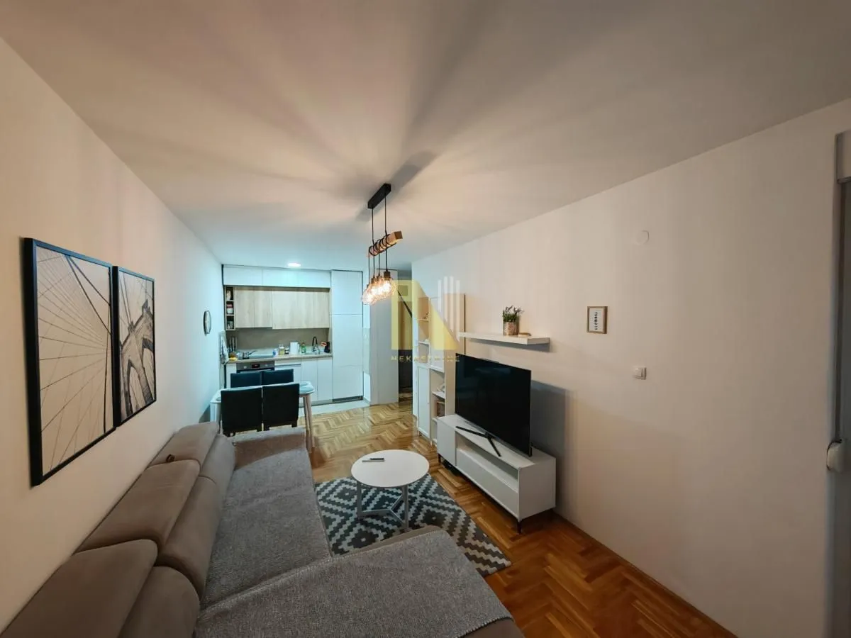 Izdavanje, jednosoban stan, 40m², Salajka, Novi Sad Sve Podlokacije