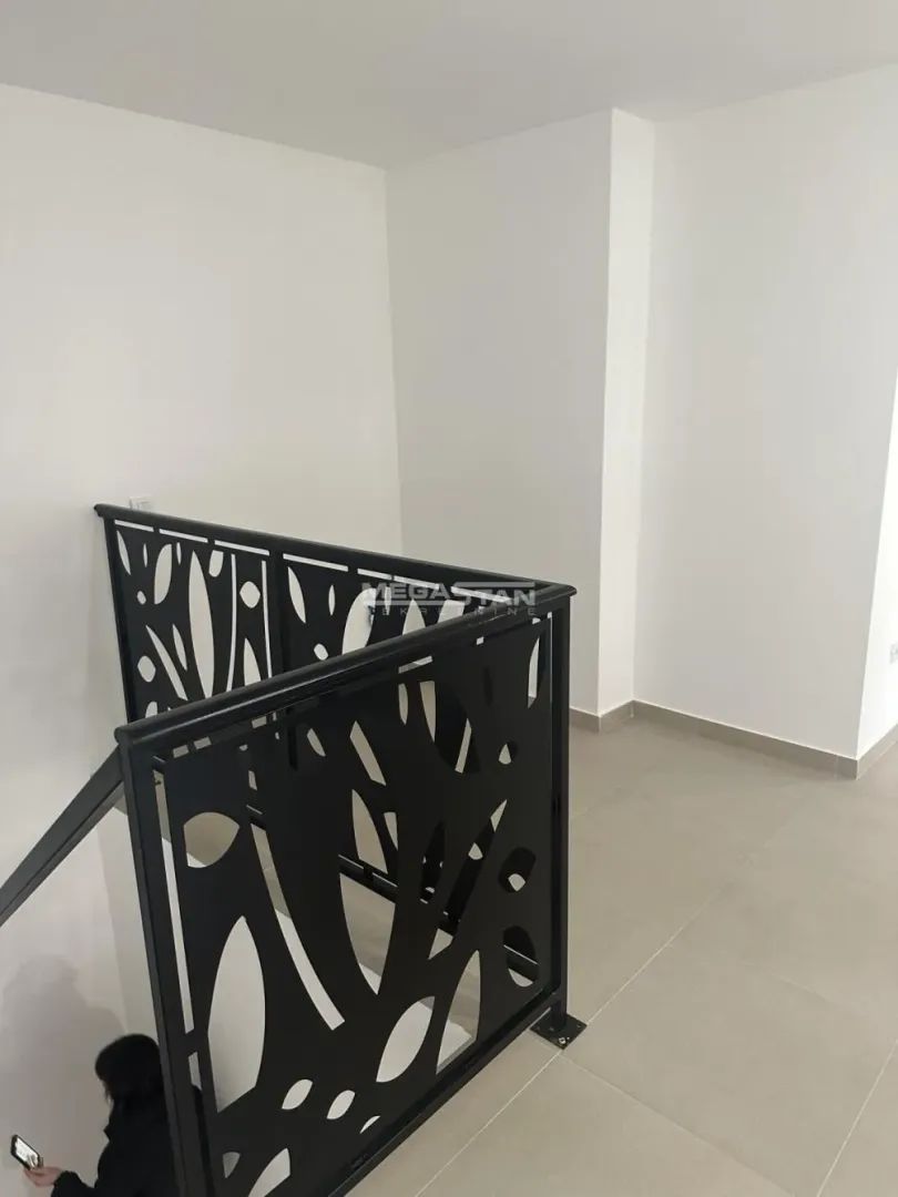 Prodaja, poslovni prostor, 47m², Vračar Sve Podlokacije, Beograd