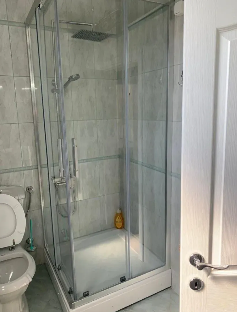 Rent, house, 250m², Zagorič, Podgorica
