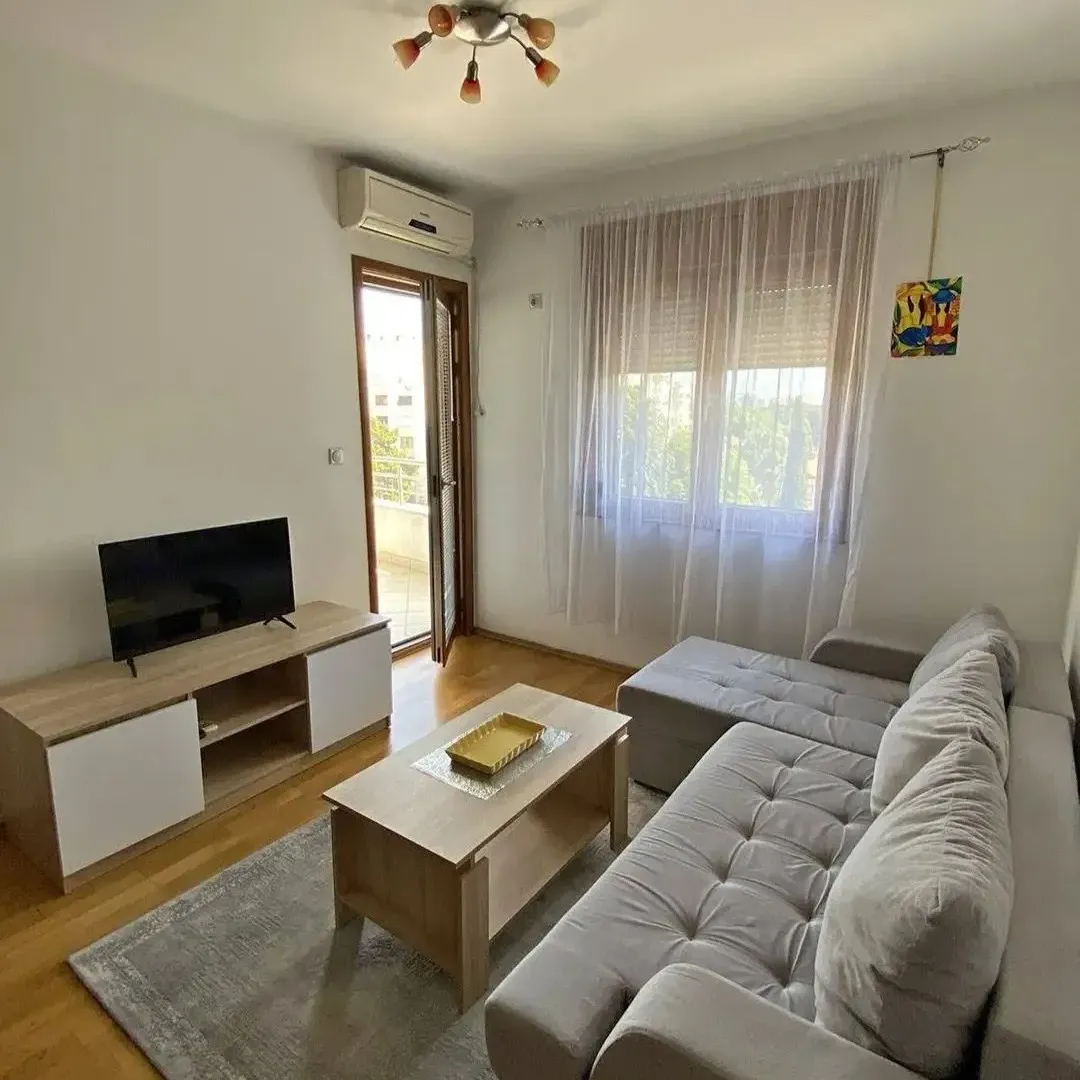 Rent, two bedroom apartment, 64m², Pobrežje, Podgorica