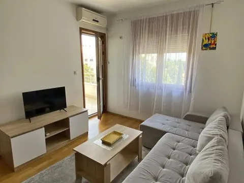 Rent, two bedroom apartment, 64m², Pobrežje, Podgorica - image 3