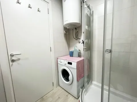 Izdavanje, jednosoban stan, 49m², City Kej, Podgorica - image 6