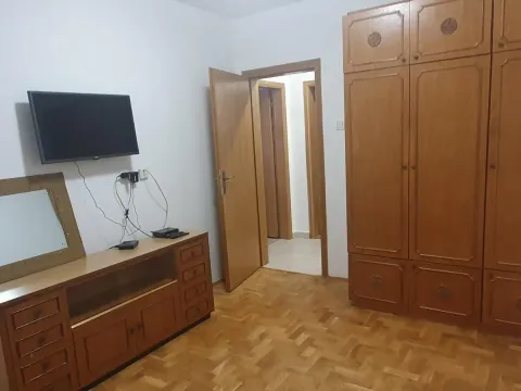 Izdavanje, jednosoban stan, 50m², Bulevar Evrope, Novi Sad Sve Podlokacije - image 11