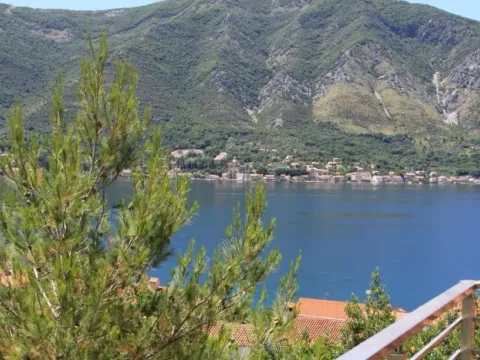 Prodaja, trosoban stan, 108m², Dobrota, Kotor - image 11
