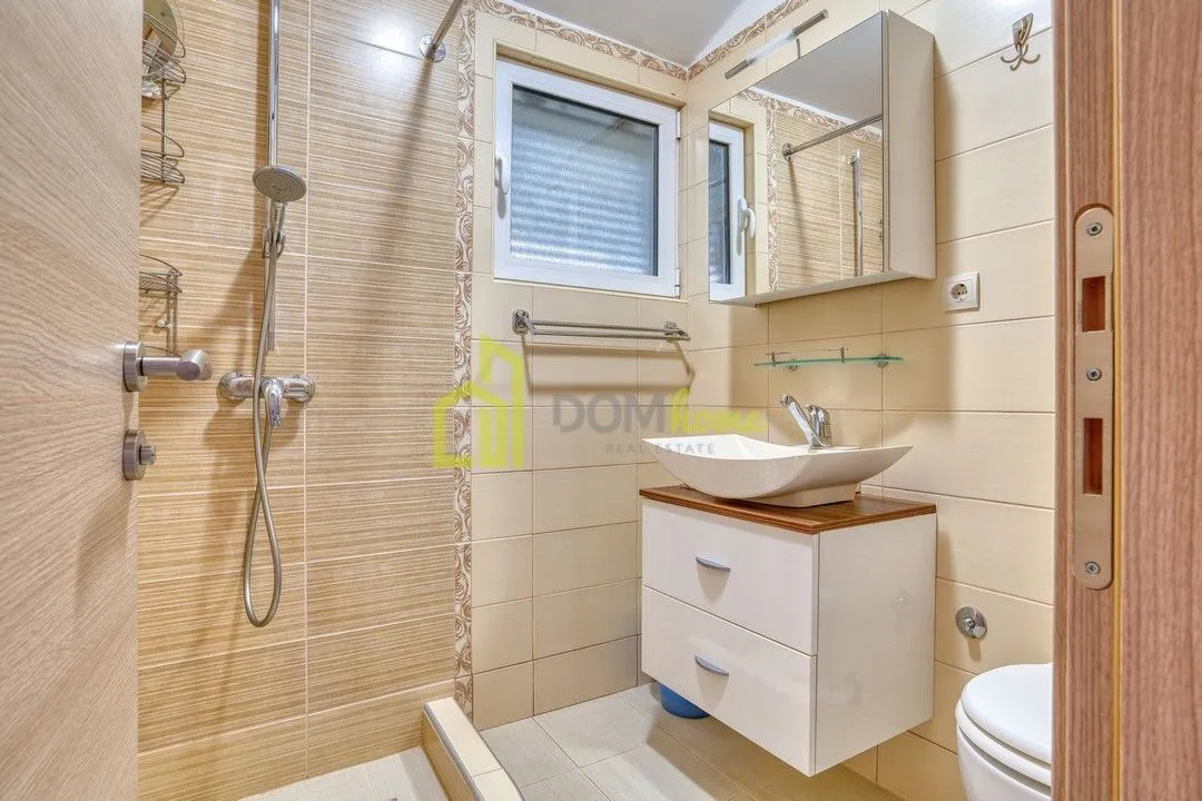 Prodaja, dvosoban stan, 75m², Seoce, Budva
