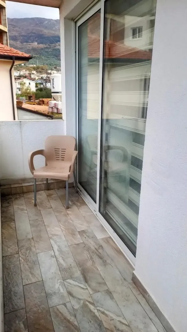 Rent, studio apartment, 40m², Makedonsko naselje, Bar