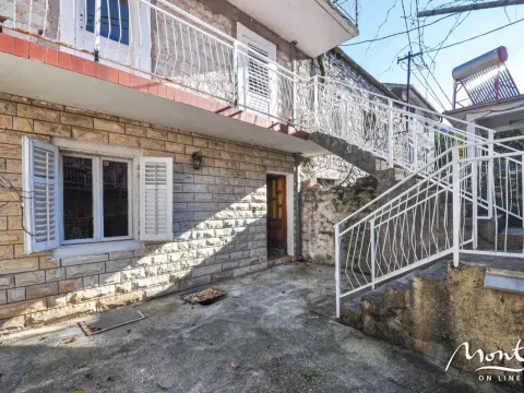 Prodaja, kuća, 90m², Tivat, Crna Gora - image 16