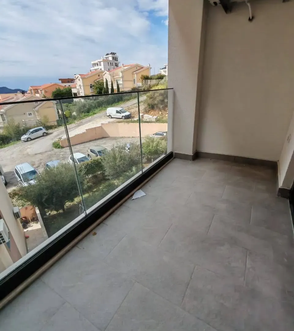 Prodaja, dvosoban stan, 68m², Bečići, Budva