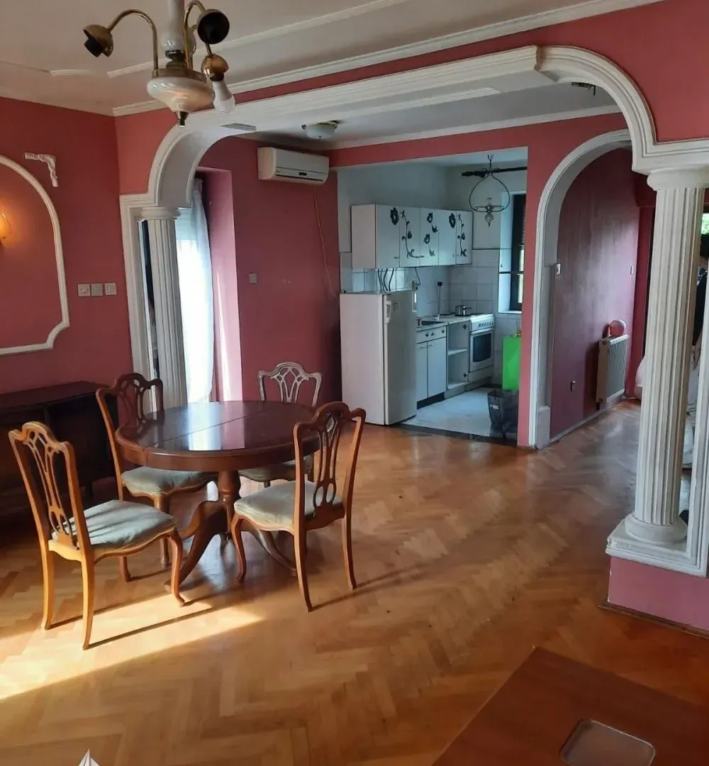 Prodaja, kuća, 246m², Zemun Sve Podlokacije, Beograd