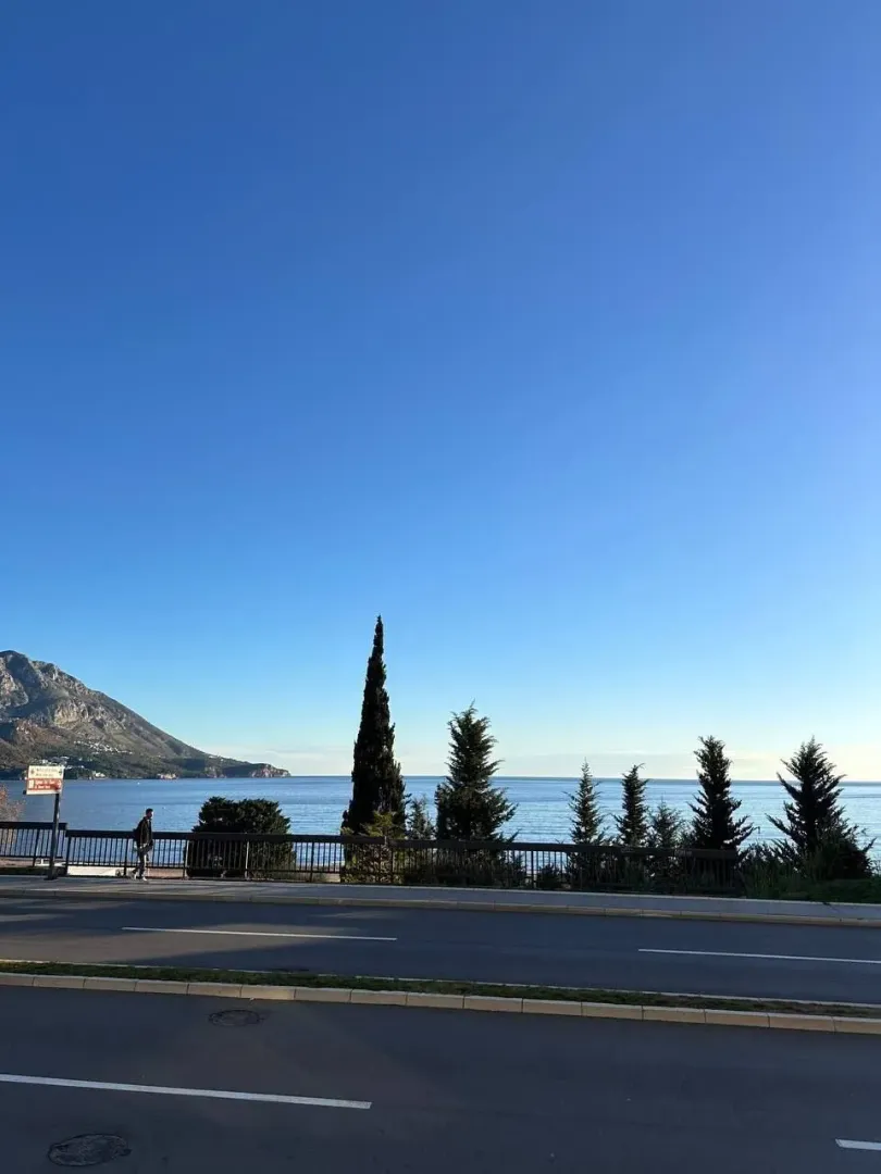 Sale, one bedroom apartment, 80m², Bečići, Budva