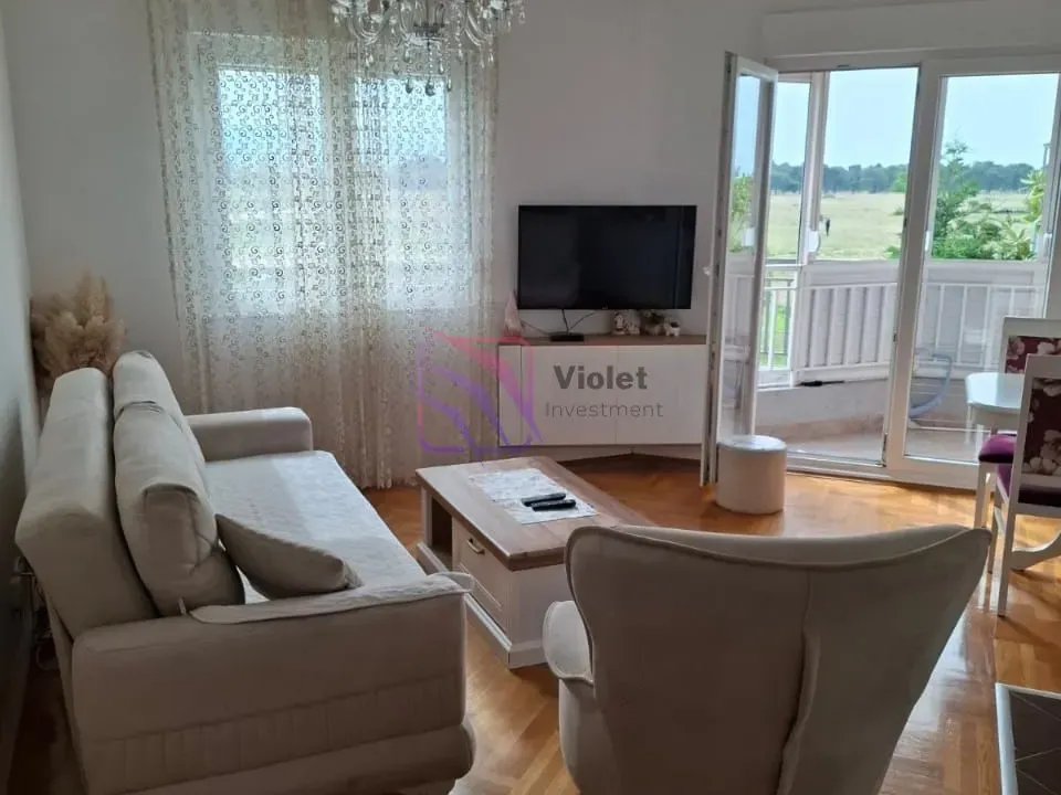 Izdavanje, jednosoban stan, 50m², Stari Aerodrom, Podgorica