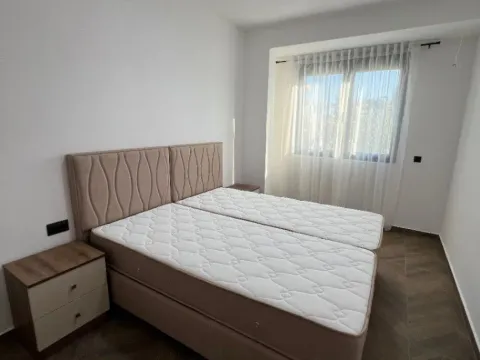Izdavanje, dvosoban stan, 85m², Šušanj, Bar - image 6