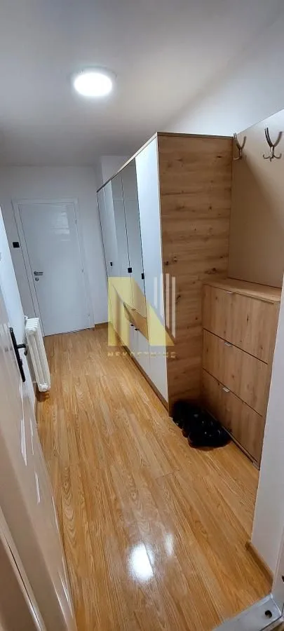 Izdavanje, dvosoban stan, 62m², Novo naselje, Novi Sad