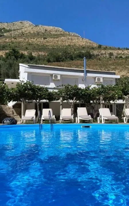 Sale, house, 235m², Reževići, Budva