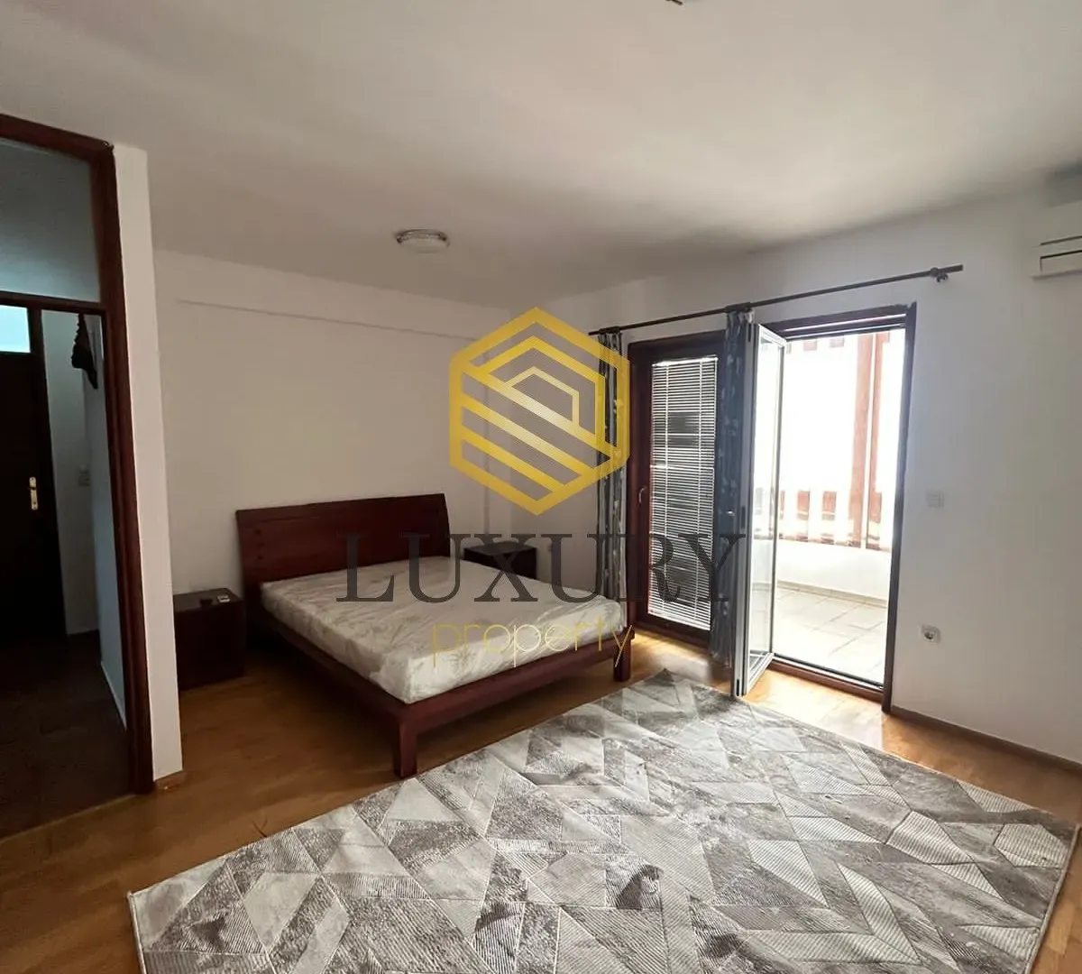 Rent, three bedroom apartment, 120m², Pobrežje, Podgorica