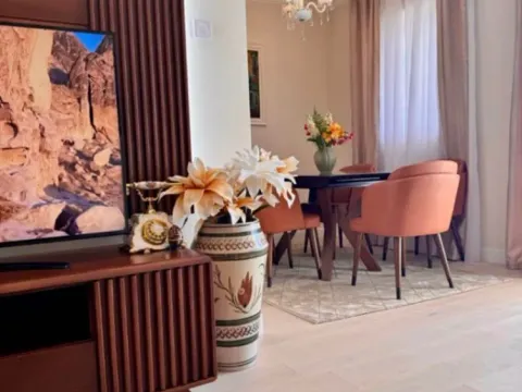 Izdavanje, trosoban stan, 95m², Preko Morače, Podgorica - image 9