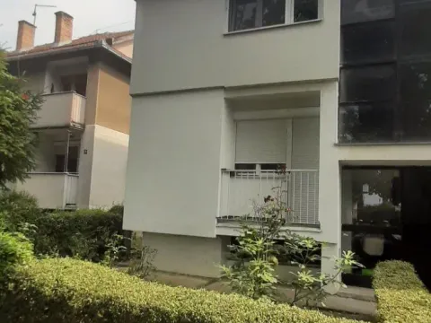 Sale, two bedroom apartment, 55m², Zemun Polje, Beograd - image 2