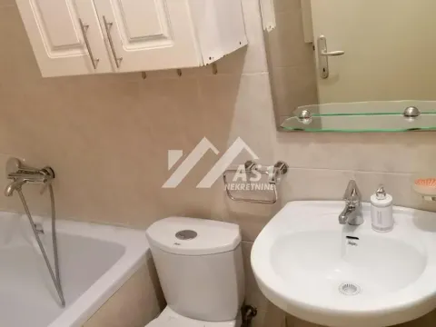 Izdavanje, jednosoban stan, 45m², Centar, Novi Sad - image 4