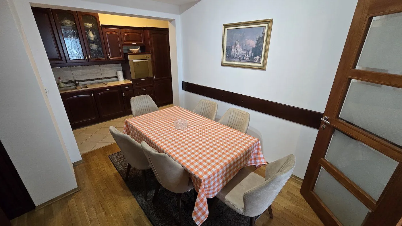 Rent, apartment, 100m², Centar, Podgorica