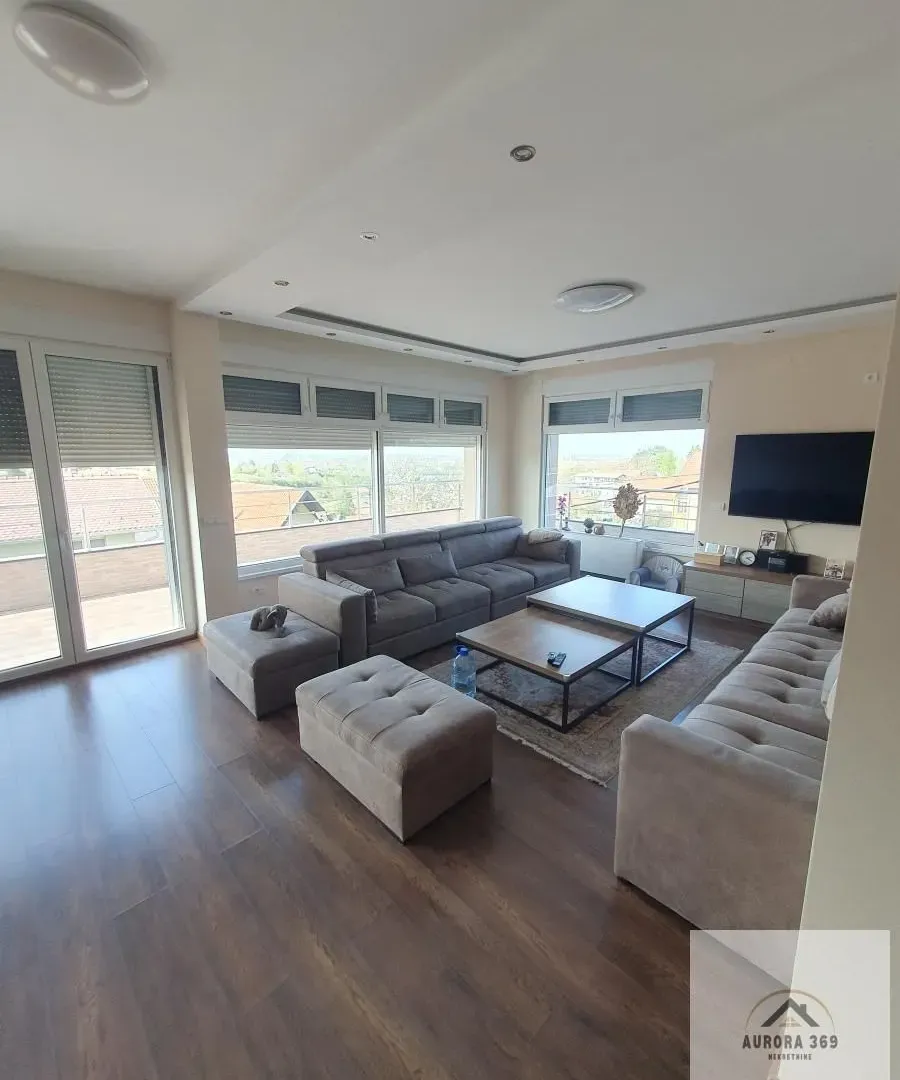 Prodaja, kuća, 460m², Sremska Kamenica, Petrovaradin