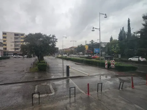 Izdavanje, poslovni prostor, 125m², Centar, Podgorica - image 11