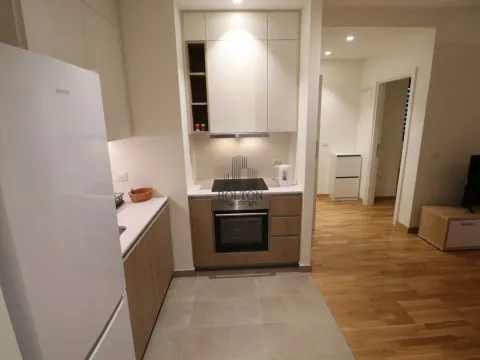Izdavanje, dvosoban stan, 55m2, Beograd Na Vodi, Beograd Izdavanje, dvosoban stan, 55m2, Beograd Na Vodi, Beograd