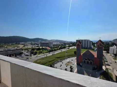 Sale, one bedroom apartment, 57m², Centar, Bar - image 9