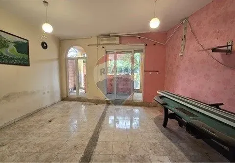 Prodaja, kuća, 435m², Stara Varoš, Podgorica - image 7