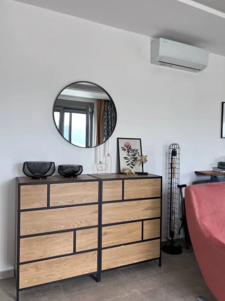 Rent, one bedroom apartment, 85m², Pod Kuk, Tivat