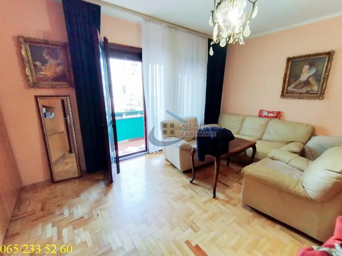 Prodaja, dvosoban stan, 64m², Labudovo Brdo, Beograd