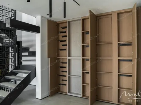 Prodaja, kuća, 227m², Tudorovići, Budva - image 31