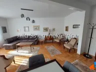 Izdavanje, trosoban stan, 83m², Vračar Centar, Vračar Sve Podlokacije - image 2