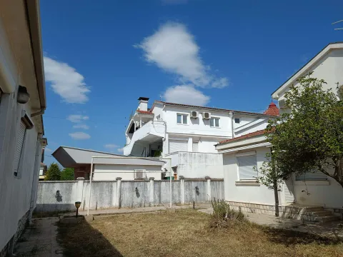 Sale, house, 380m², Ibričevina, Podgorica - image 3