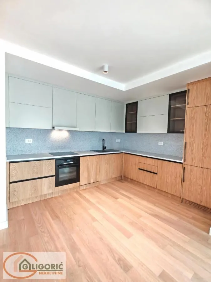 Rent, office space, 103m², Lion, Zvezdara Sve Podlokacije