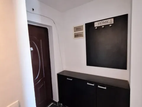 Rent, two bedroom apartment, 38m², Dom zdravlja, Niš - image 5