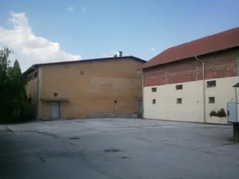Rent, office space, 3500m², Bečmen, Surčin