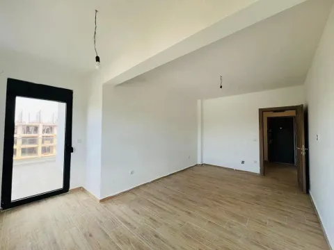 Sale, three bedroom apartment, 100m², Velika Plaža, Ulcinj - image 7