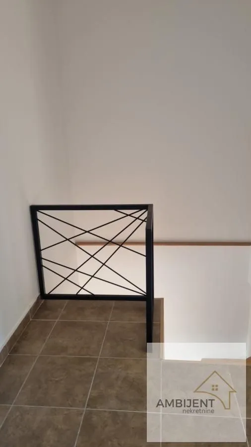 Prodaja, četvorosoban stan, 97m², Zvezdara Sve Podlokacije, Beograd