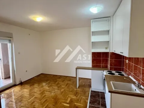 Izdavanje, jednosoban stan, 40m², Adamovićevo Naselje, Novi Sad Sve Podlokacije - image 4