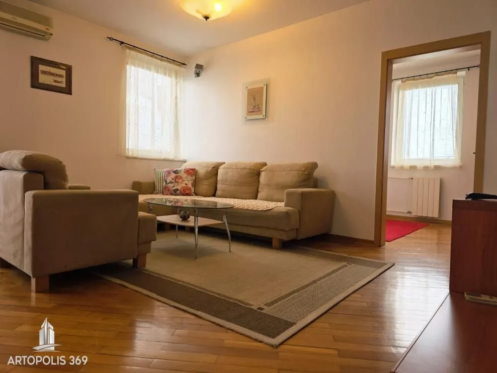 Rent, two bedroom apartment, 48m², Cvetkova Pijaca, Zvezdara Sve Podlokacije