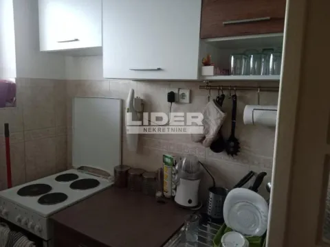 Prodaja, trosoban stan, 85m², Skojevsko Naselje, Beograd - image 3