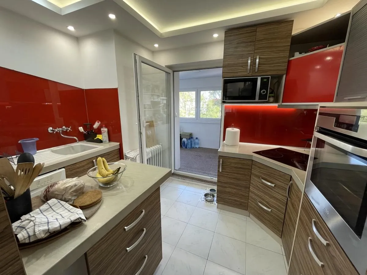 Prodaja, trosoban stan, 95m², Centar, Novi Sad