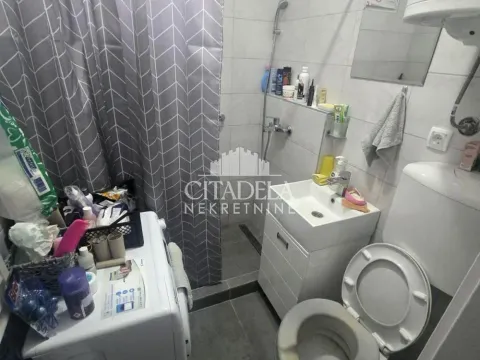 Prodaja, dvosoban stan, 43m², Petlovo Brdo, Beograd - image 8