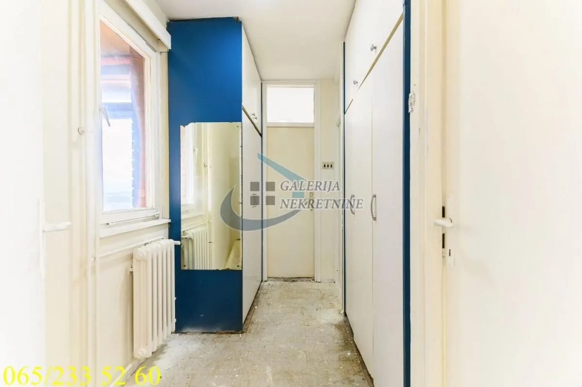 Prodaja, trosoban stan, 77m², Banjica, Voždovac Sve Podlokacije