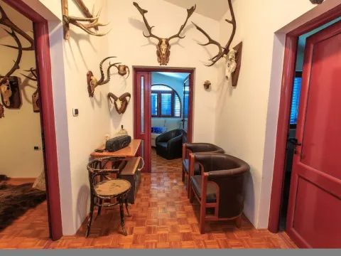 Sale, house, 400m², Bar, Crna Gora - image 25