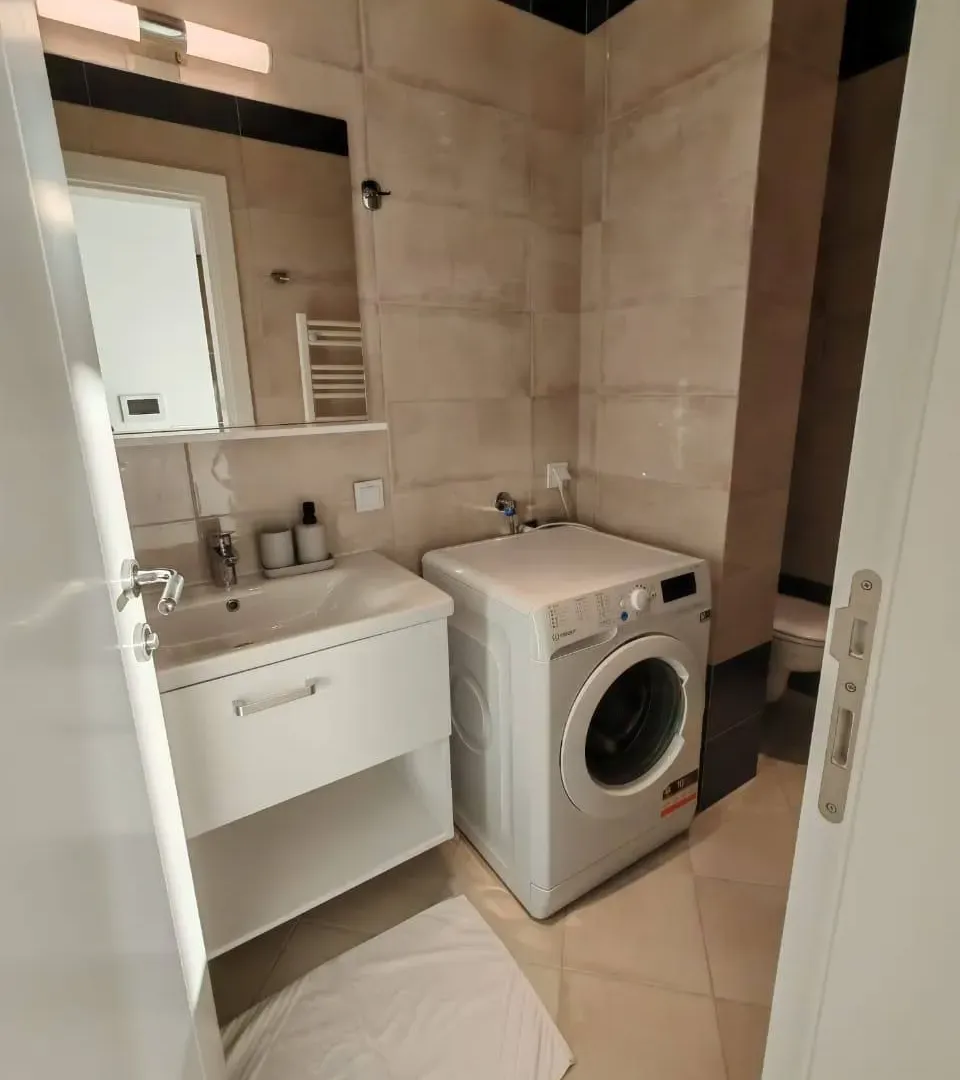 Rent, two bedroom apartment, 85m², Bečići, Budva