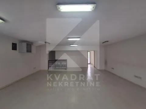 Rent, office space, 172m², 1 maj, Podgorica - image 11