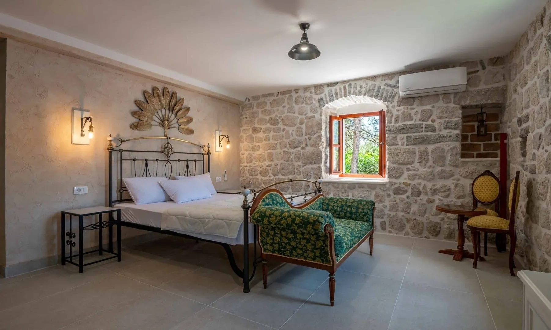 Sale, house, 415m², Dobrota, Kotor