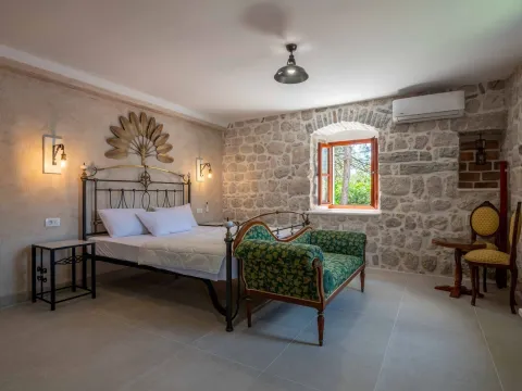 Prodaja, kuća, 415m², Dobrota, Kotor - image 16