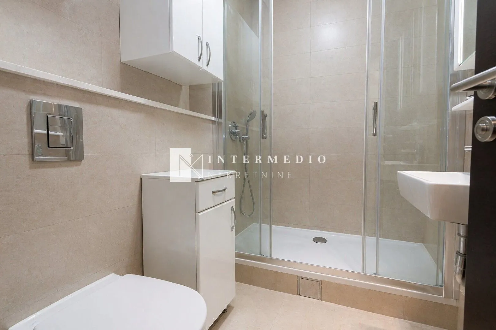 Prodaja, dvosoban stan, 91m², Đenovići, Herceg Novi